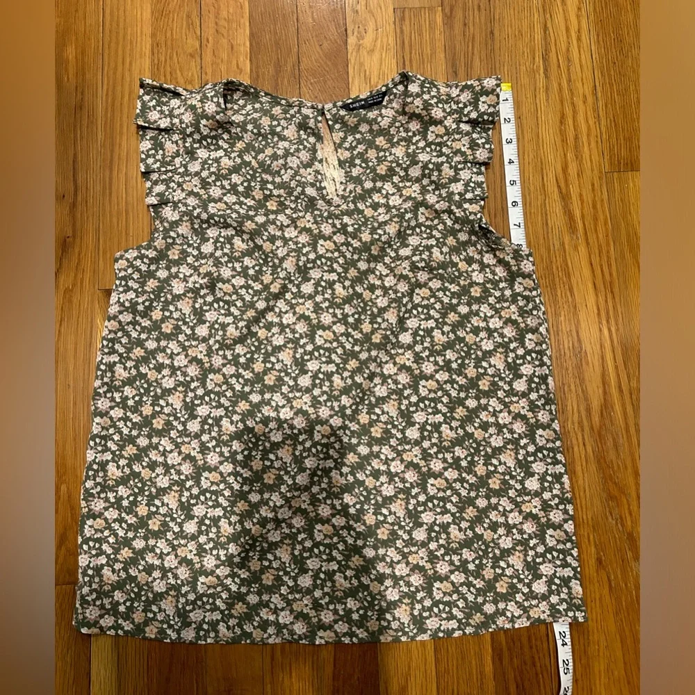 BOGO Floral Print Top - Picture 2 of 6